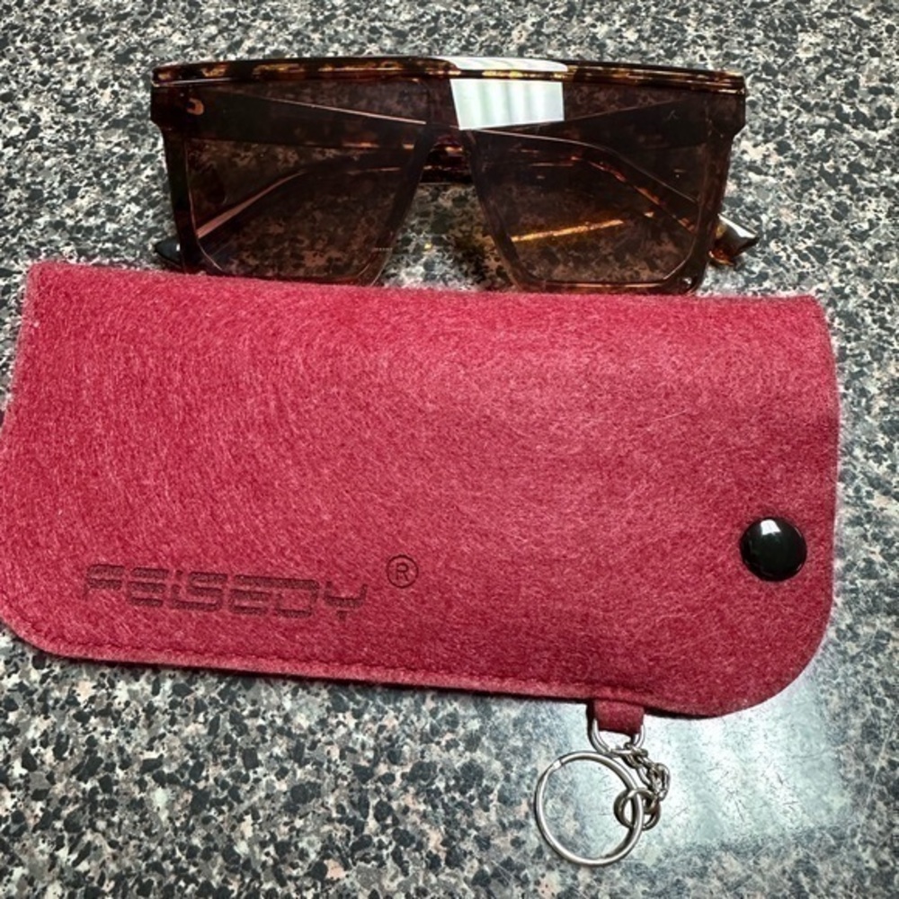FEISEDY oversized square sunglasses